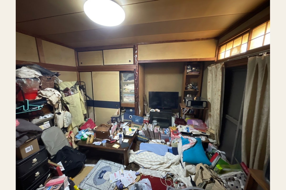 西宮の戸建てを残置物そのままで買取した事例の事例写真1